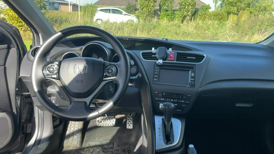 HONDA Civic -