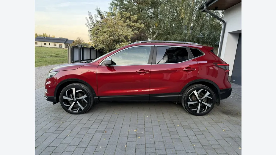 NISSAN Qashqai -