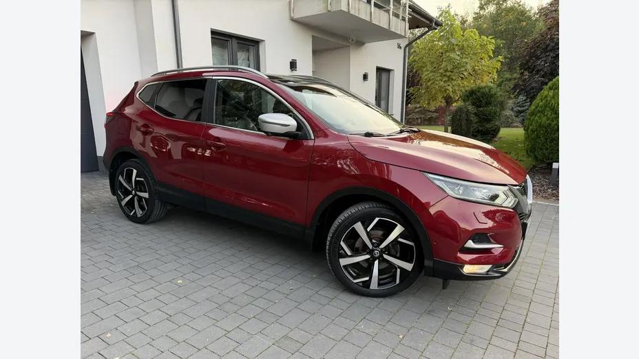 NISSAN Qashqai -