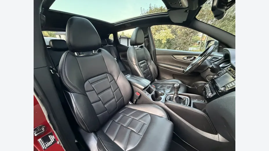NISSAN Qashqai -
