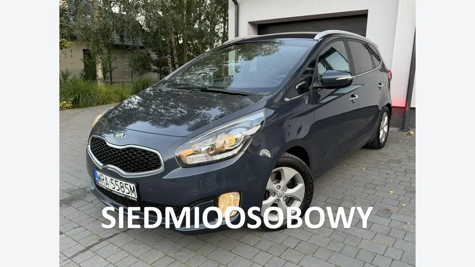 KIA Carens -