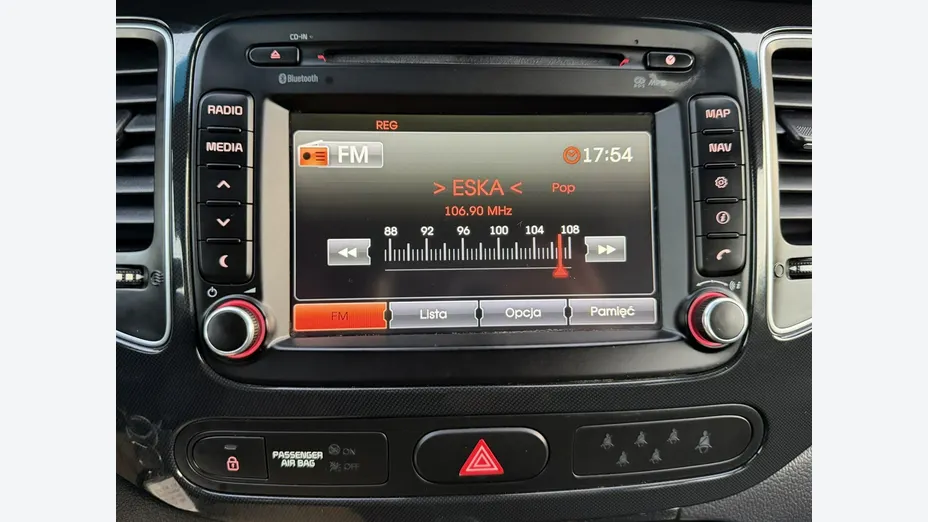 KIA Carens -