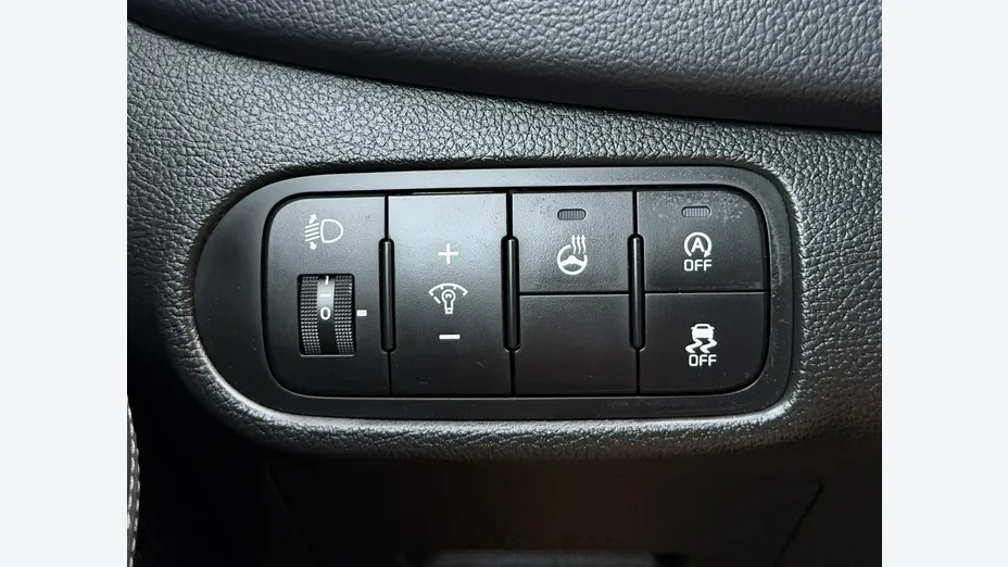 KIA Carens -
