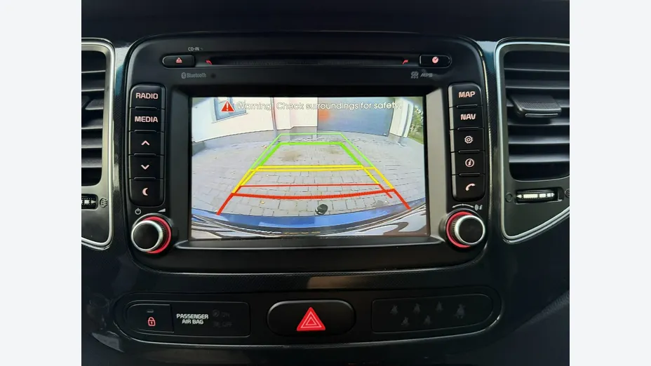 KIA Carens -