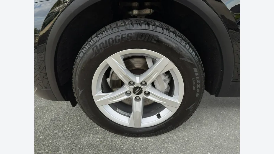 AUDI Q5 -