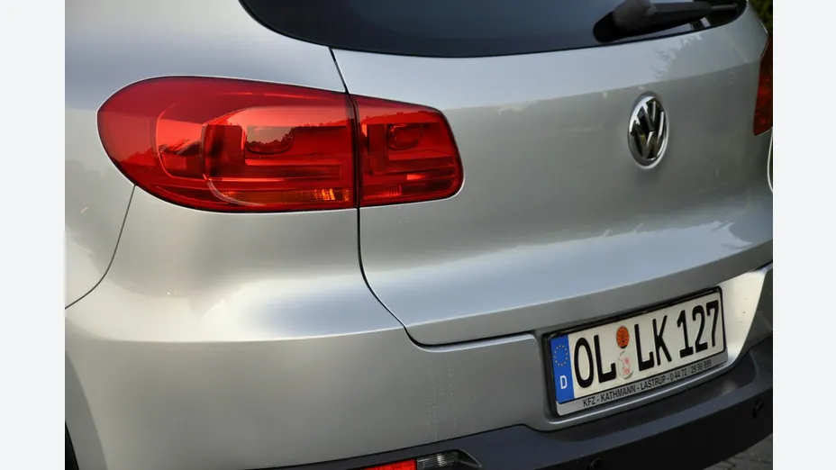 VOLKSWAGEN Tiguan -