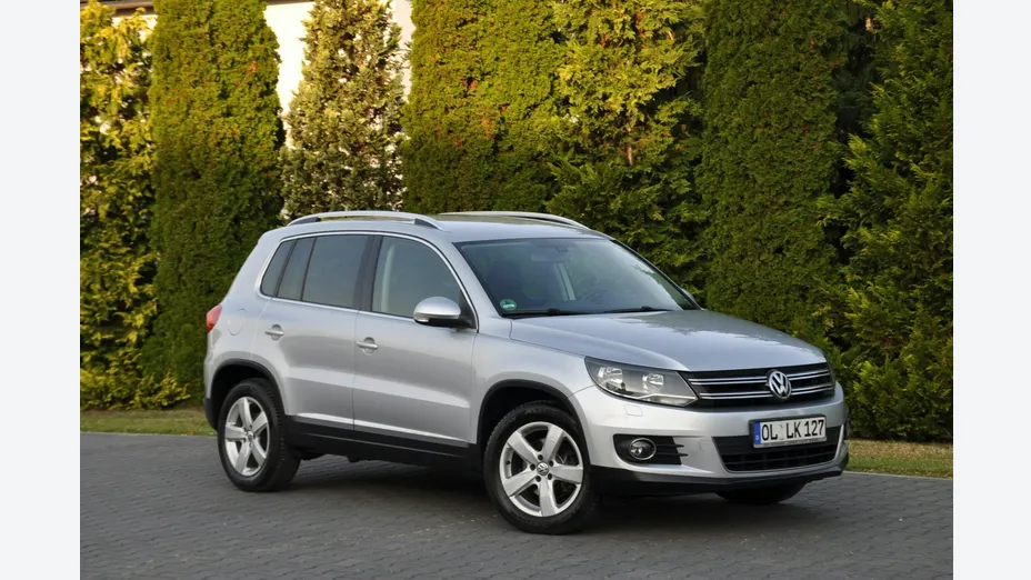 VOLKSWAGEN Tiguan -