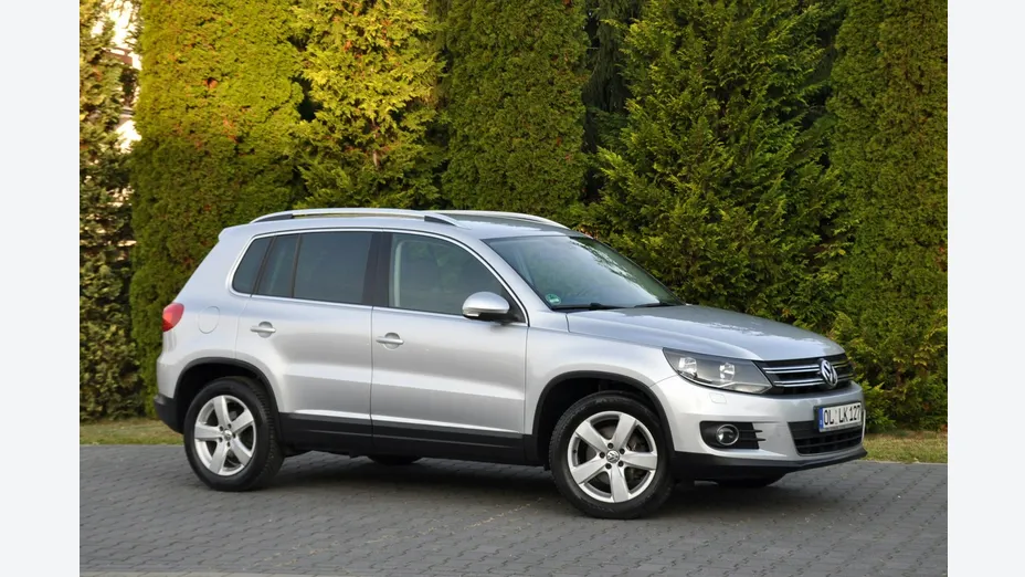 VOLKSWAGEN Tiguan -