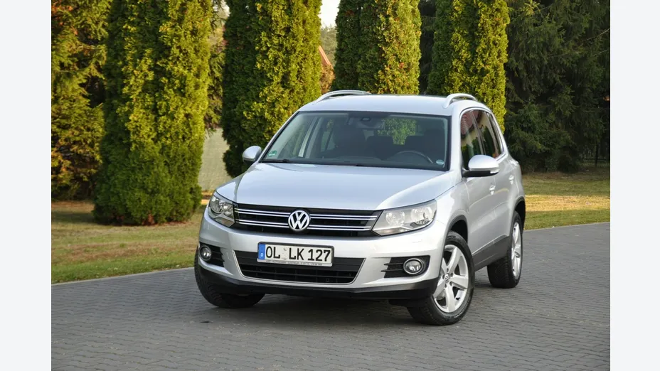 VOLKSWAGEN Tiguan -