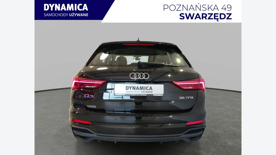 AUDI Q3 -