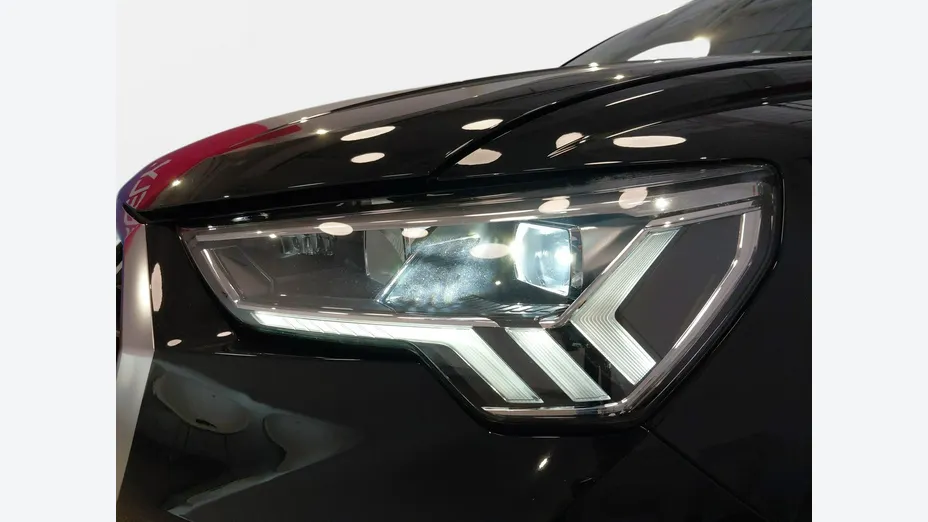 AUDI Q3 -