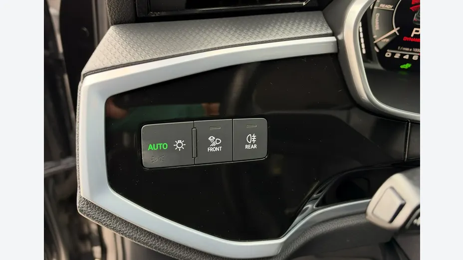 AUDI Q3 Sportback -