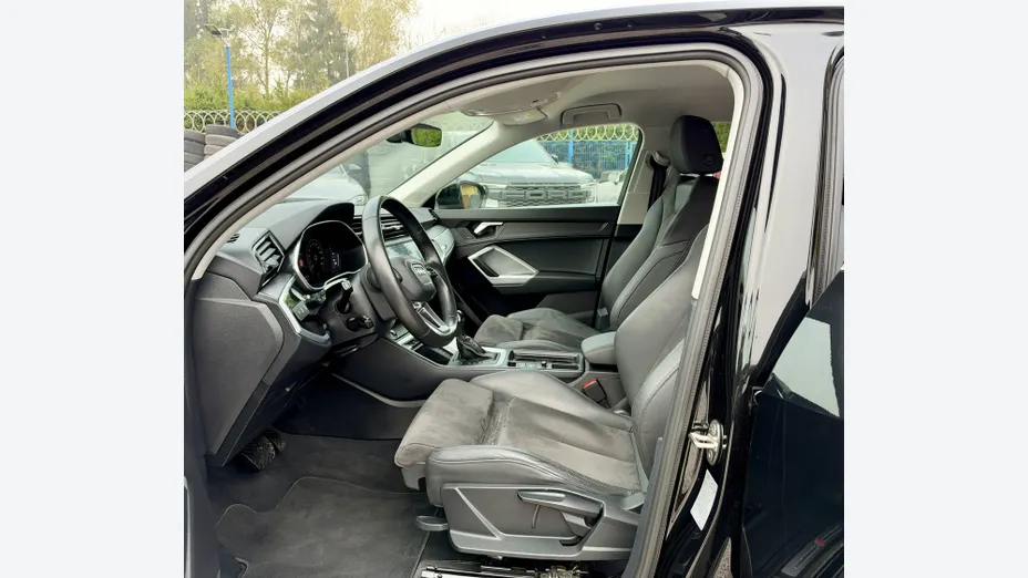 AUDI Q3 Sportback -
