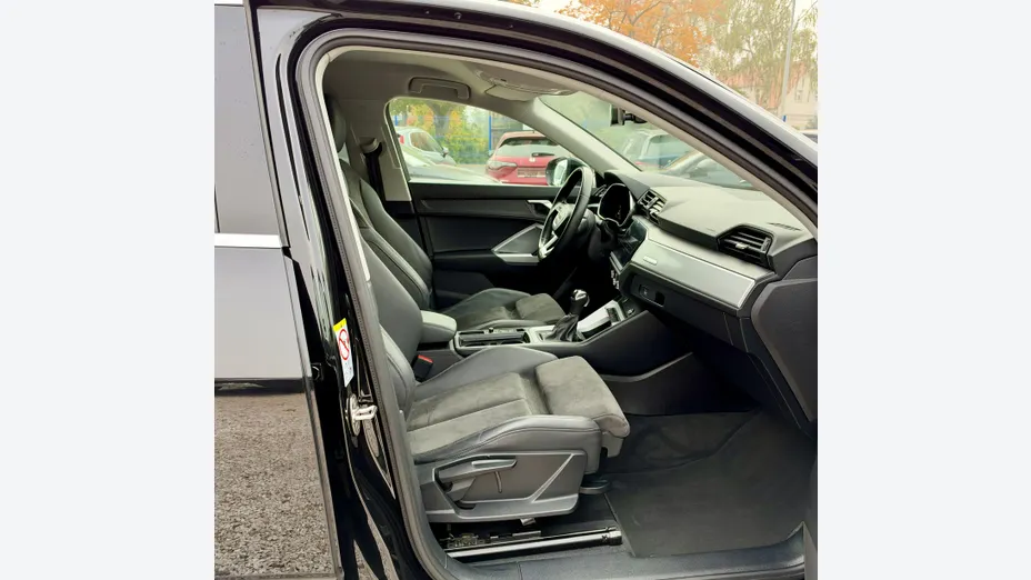 AUDI Q3 Sportback -