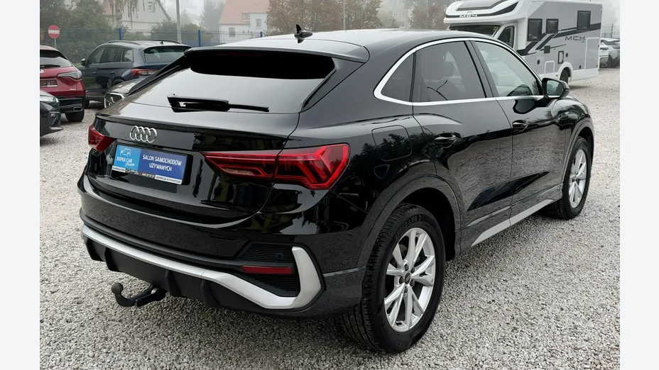 AUDI Q3 Sportback -
