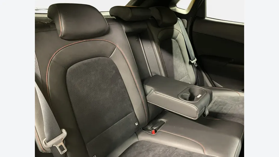 HYUNDAI Kona -