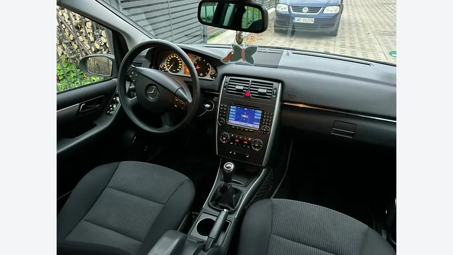 MERCEDES-BENZ B Klasa -