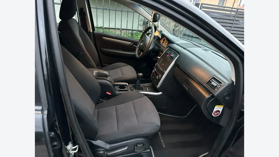 MERCEDES-BENZ B Klasa -