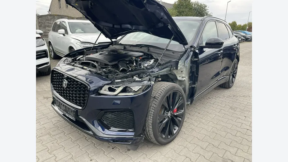 JAGUAR F-Pace -