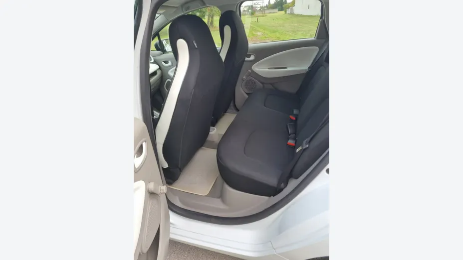 RENAULT ZOE -