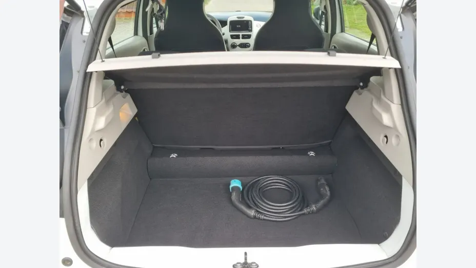 RENAULT ZOE -