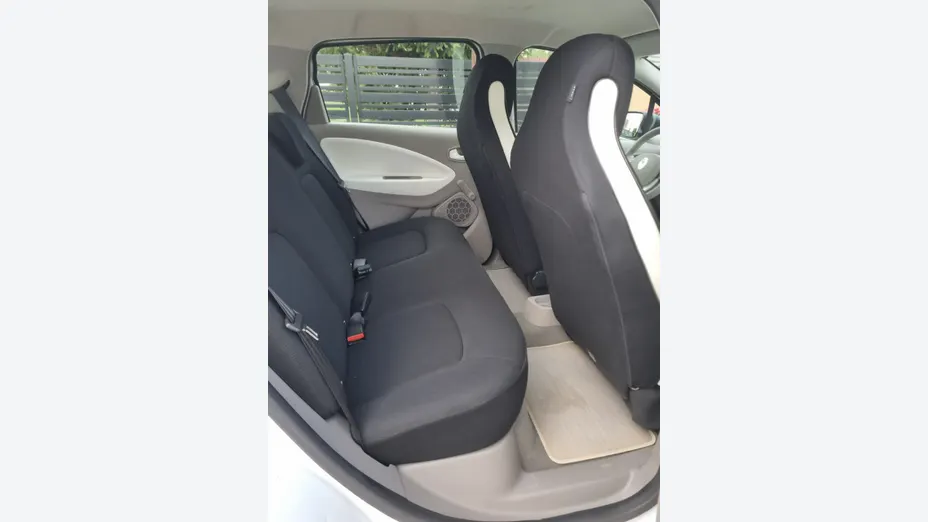 RENAULT ZOE -