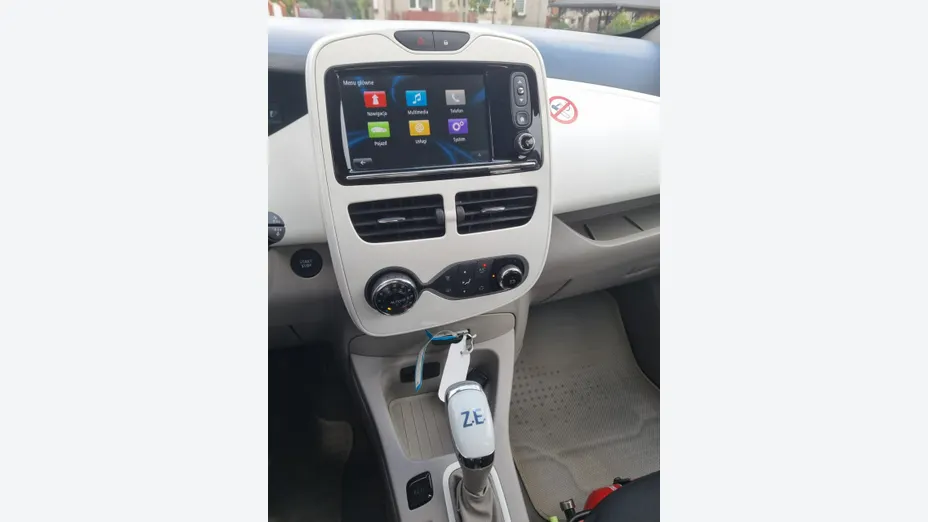 RENAULT ZOE -