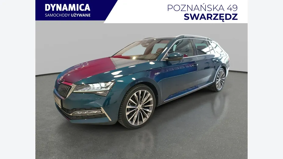 SKODA Superb -