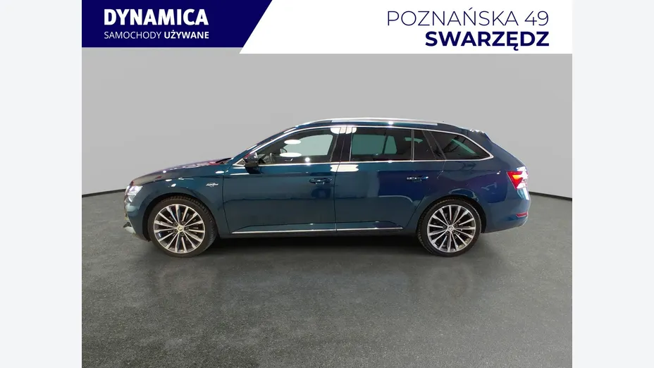 SKODA Superb -