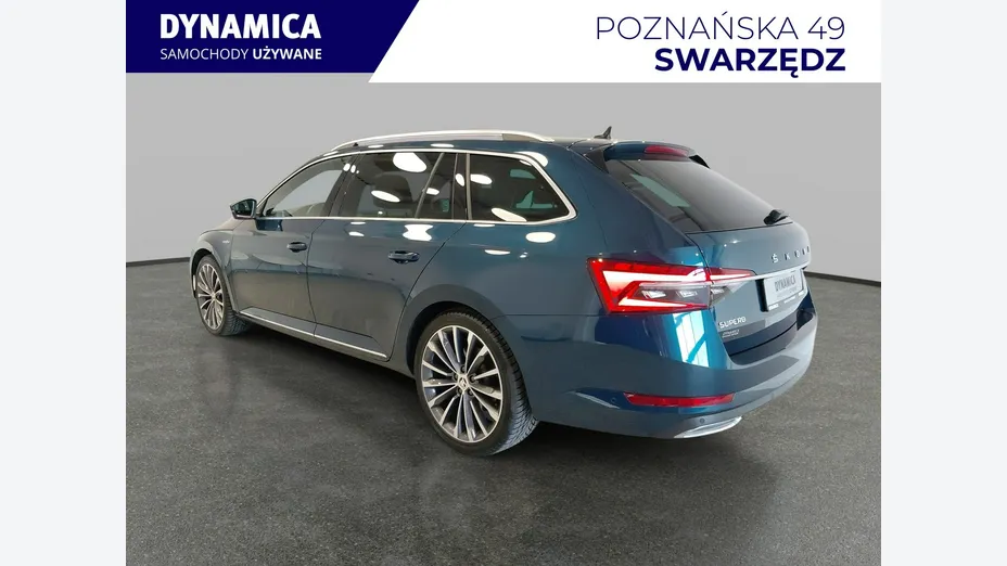 SKODA Superb -