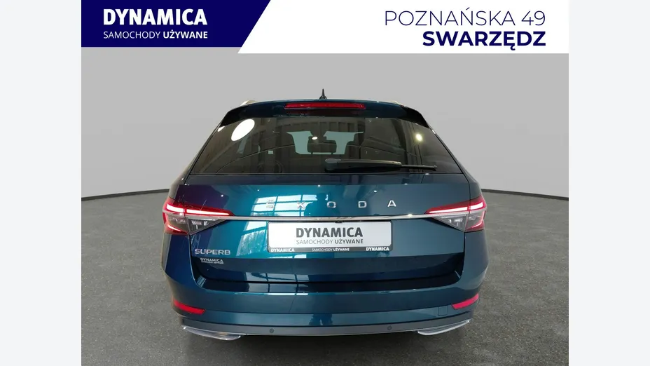 SKODA Superb -