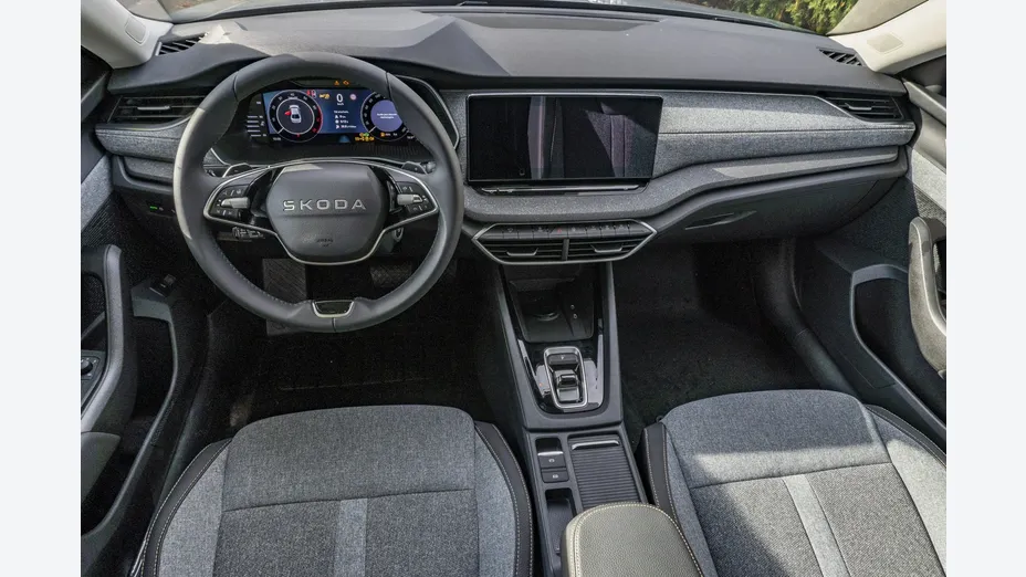 SKODA Octavia -