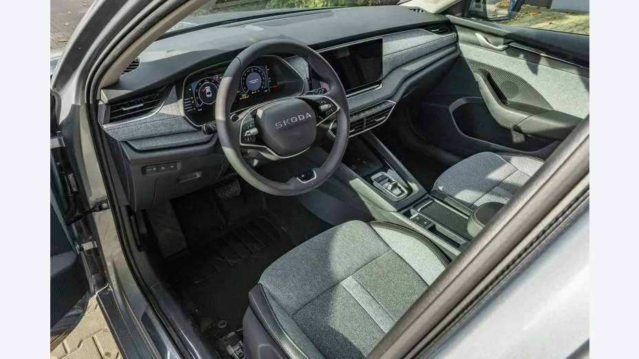 SKODA Octavia -