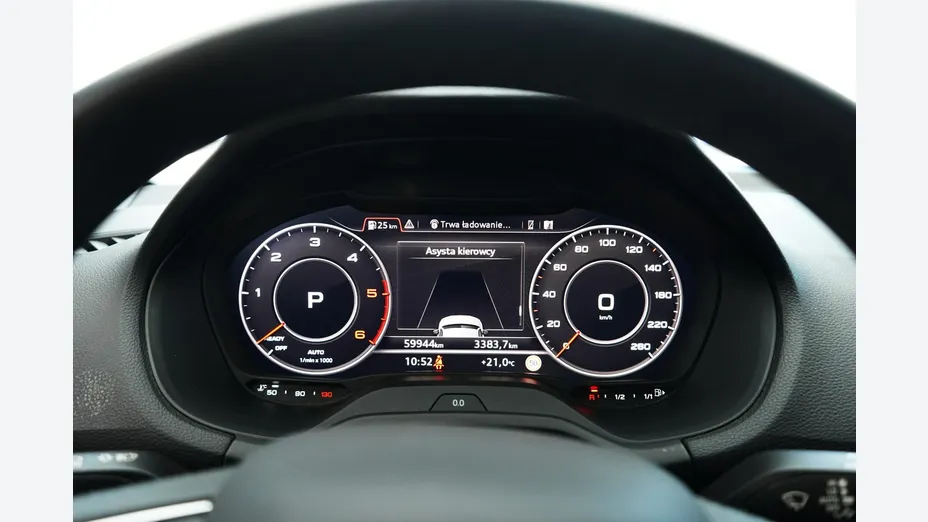 AUDI Q2 -