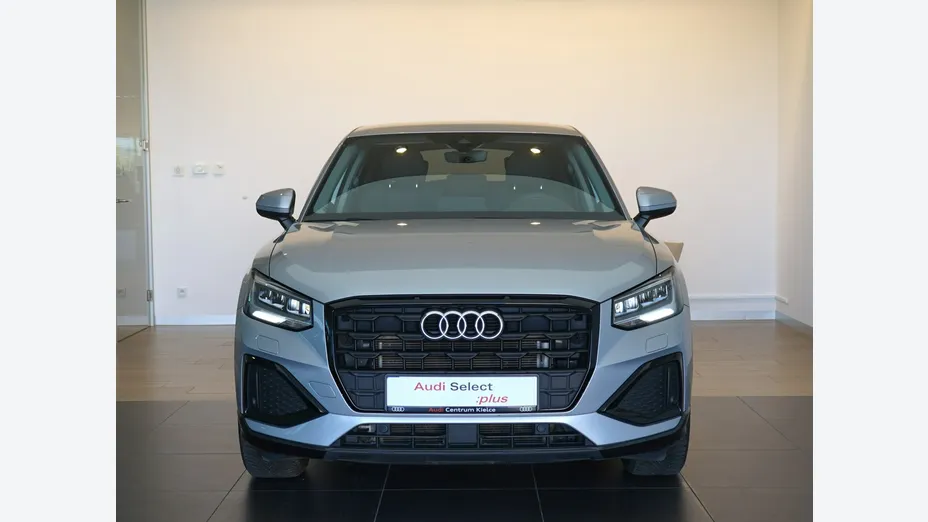 AUDI Q2 -