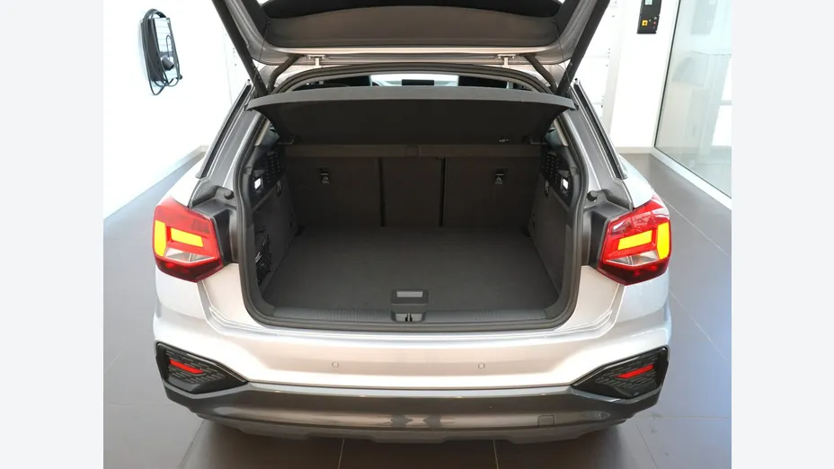 AUDI Q2 -