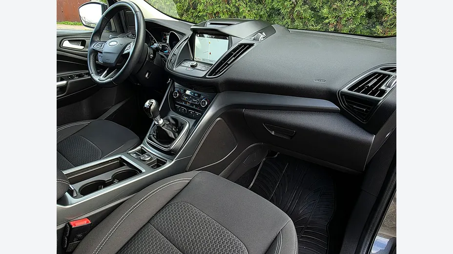 FORD Kuga -