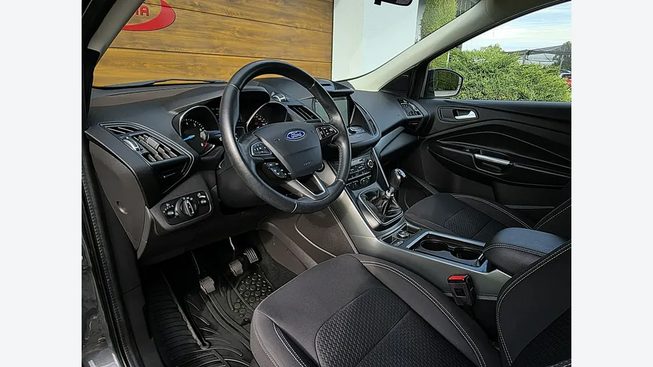 FORD Kuga -
