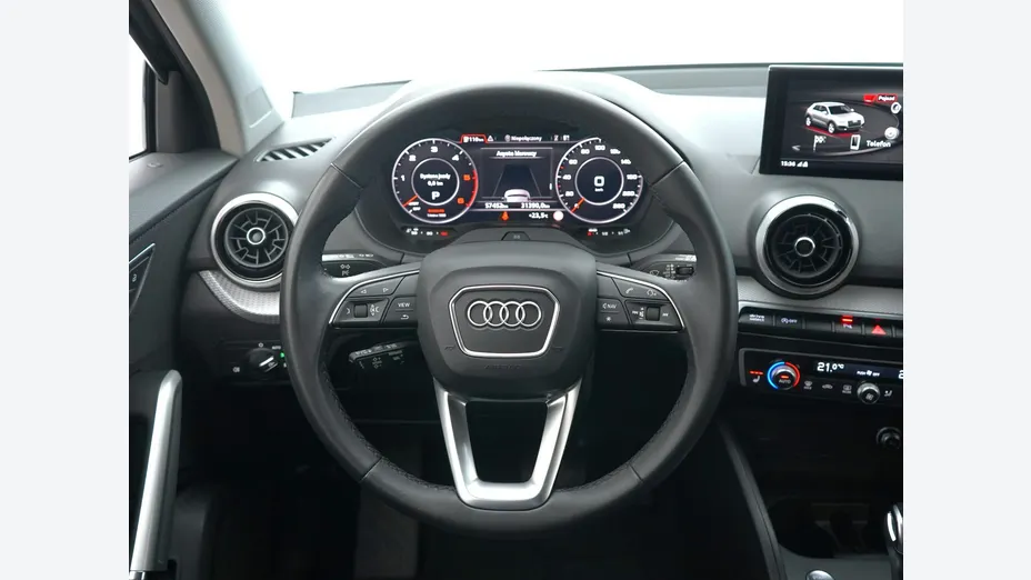 AUDI Q2 -