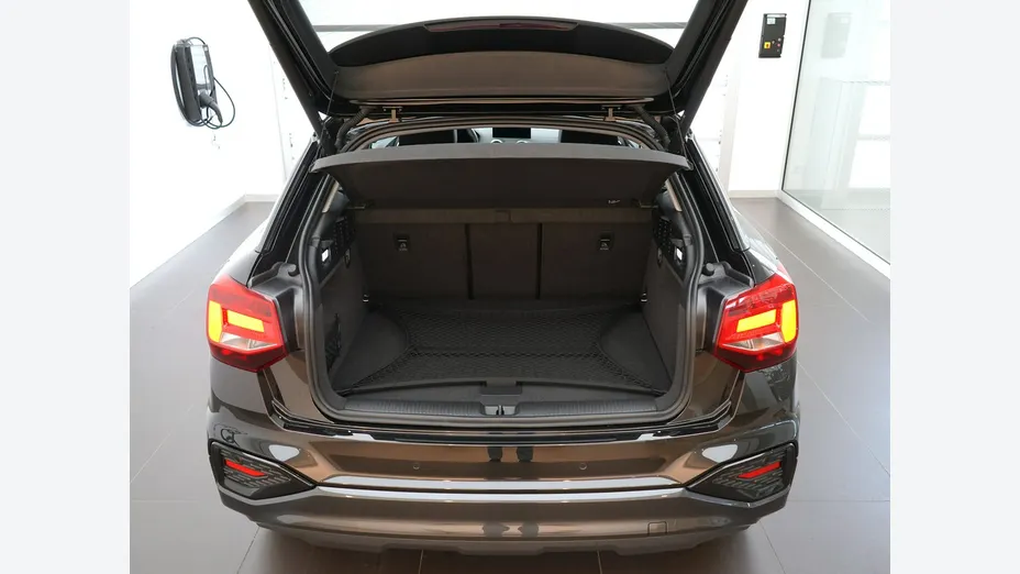 AUDI Q2 -
