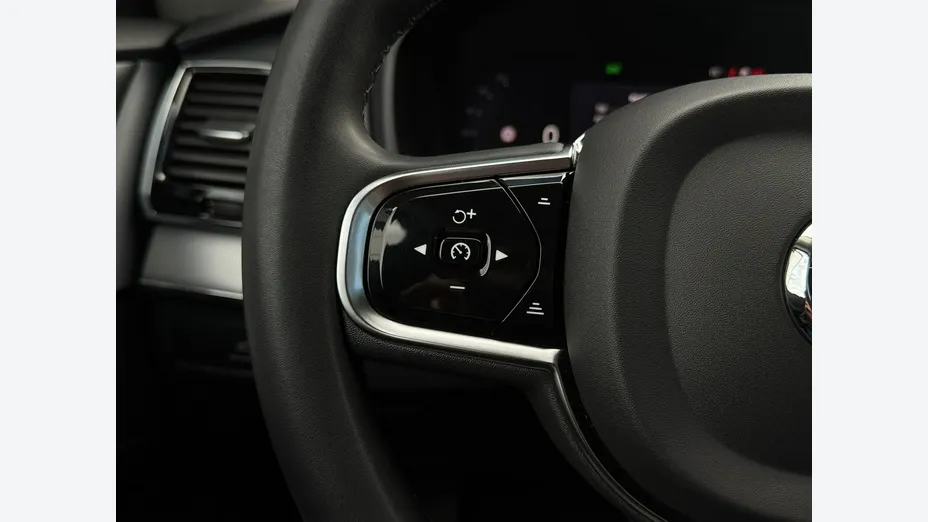 VOLVO XC90 -
