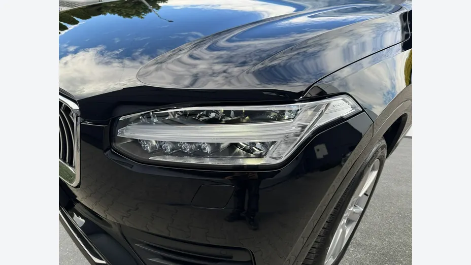 VOLVO XC90 -