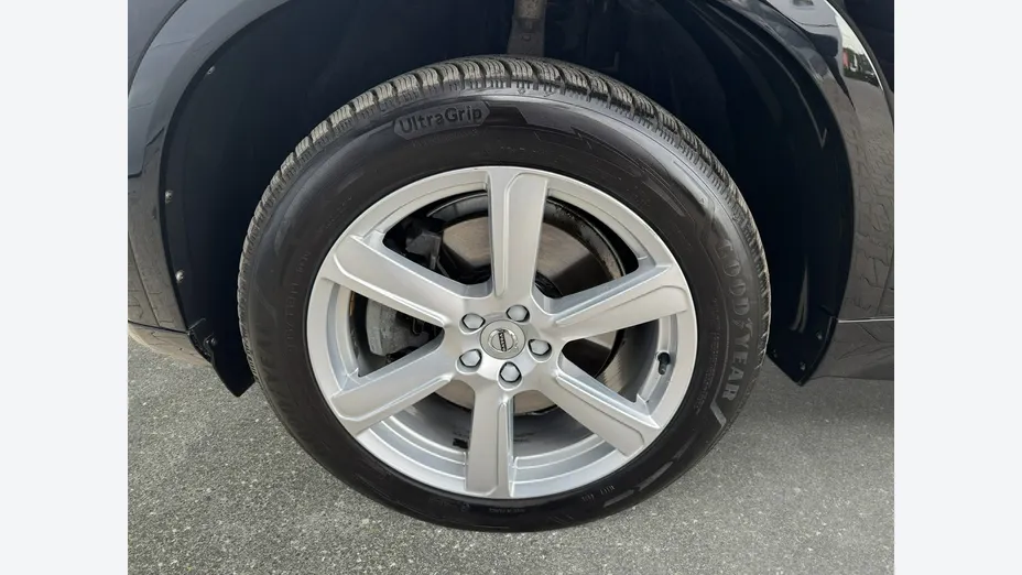 VOLVO XC90 -
