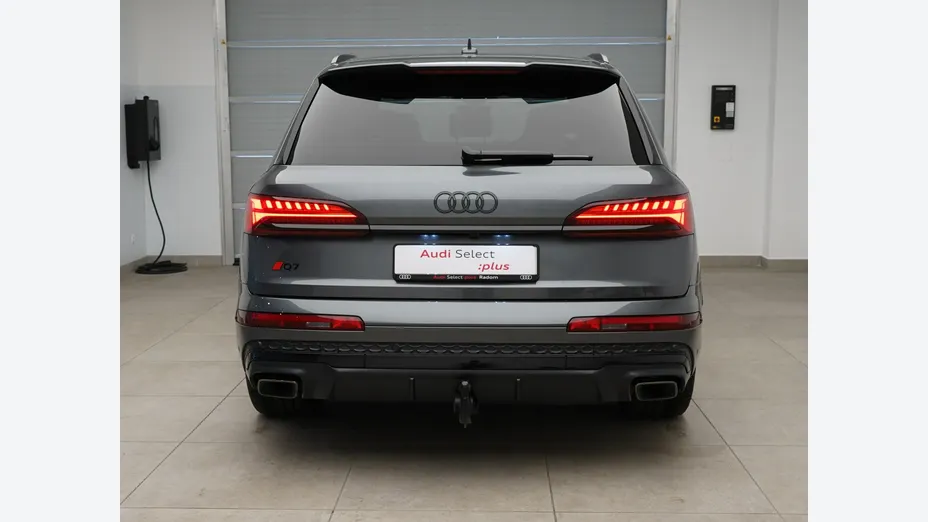 AUDI Q7 -