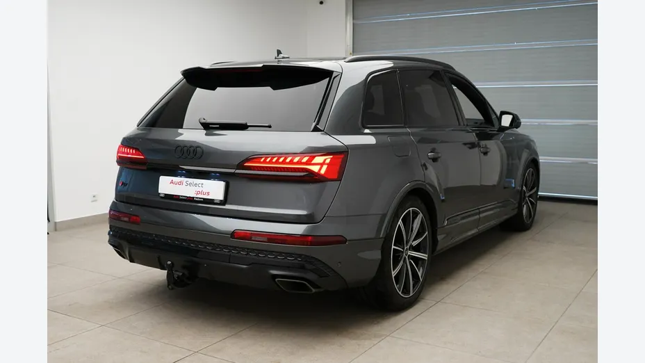 AUDI Q7 -