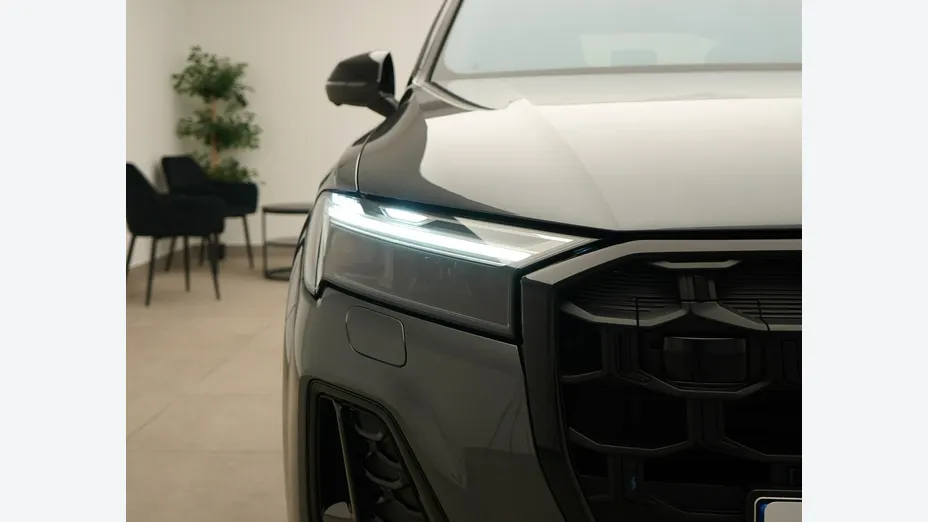 AUDI Q7 -