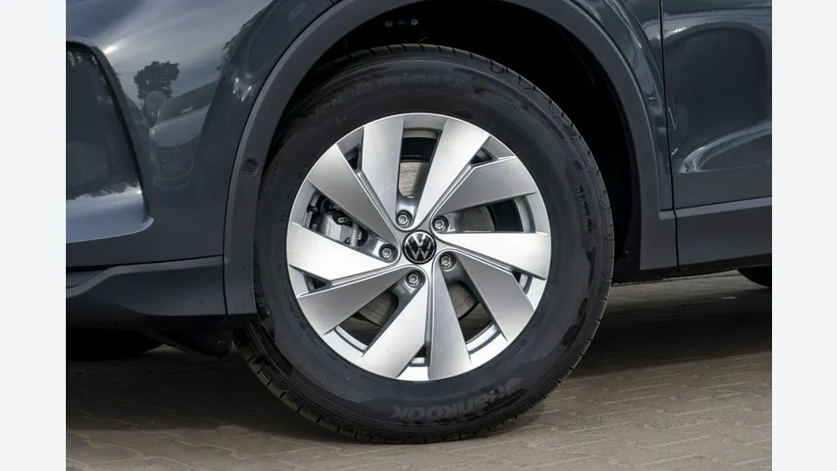 VOLKSWAGEN Tiguan -