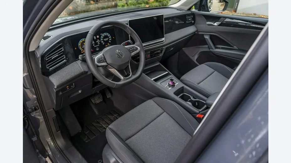 VOLKSWAGEN Tiguan -