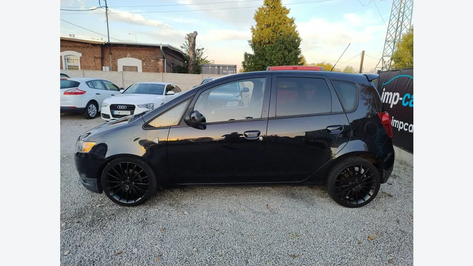 MITSUBISHI Colt -