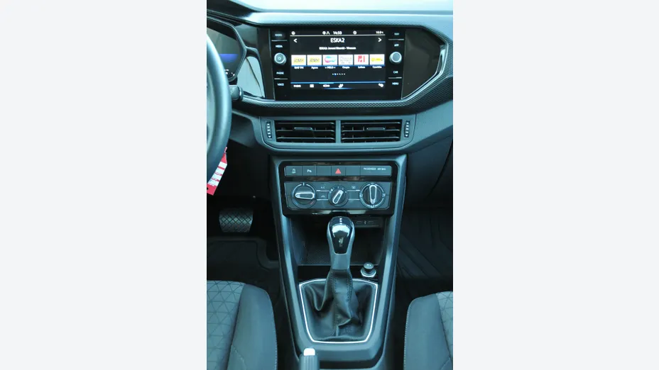VOLKSWAGEN T-Cross -
